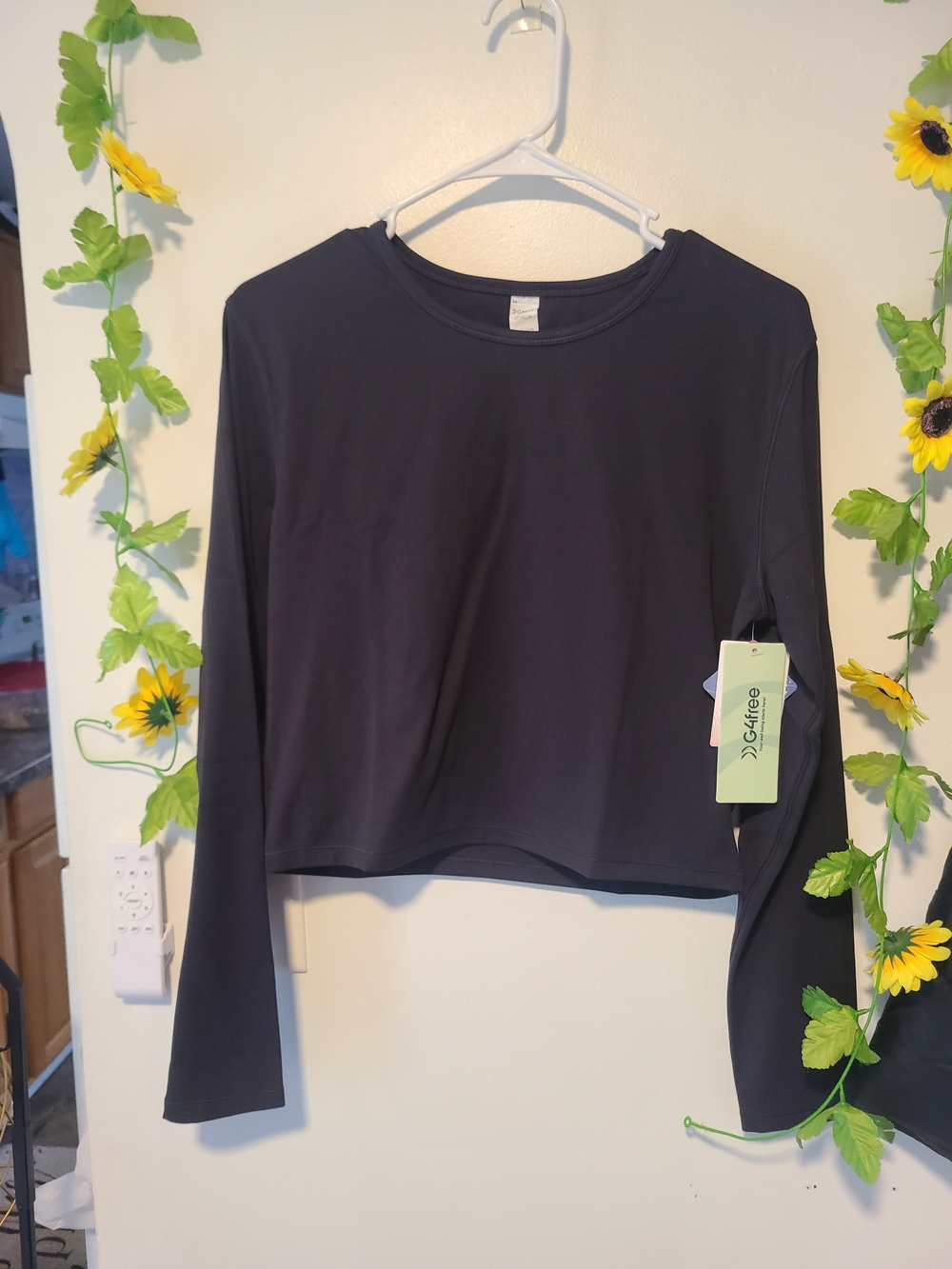 G4Free Women's Cropped Long Sleeve Workout Shirt XL